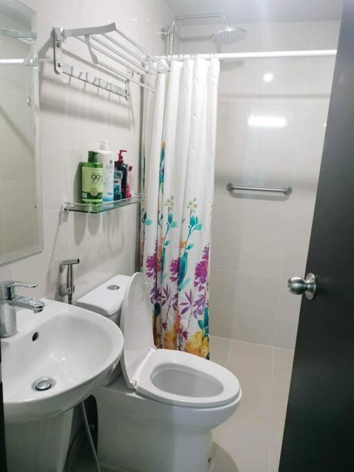 Cubao Manhattanheights U31N Tb, Studio Unit مانيلا المظهر الخارجي الصورة